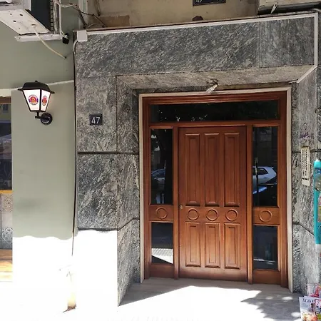 Closer Studiο